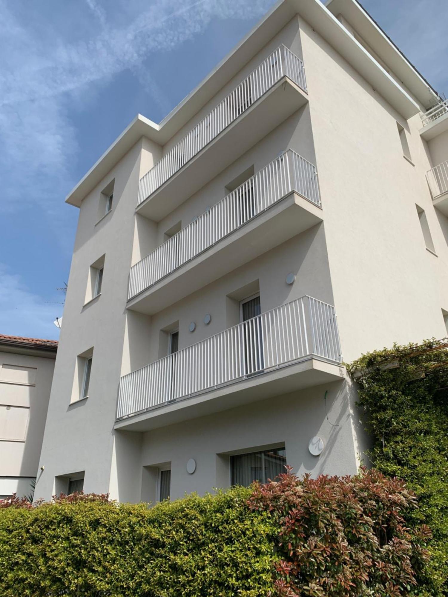 Amare Suite & Apartments Беллария-Иджеа-Марина Экстерьер фото